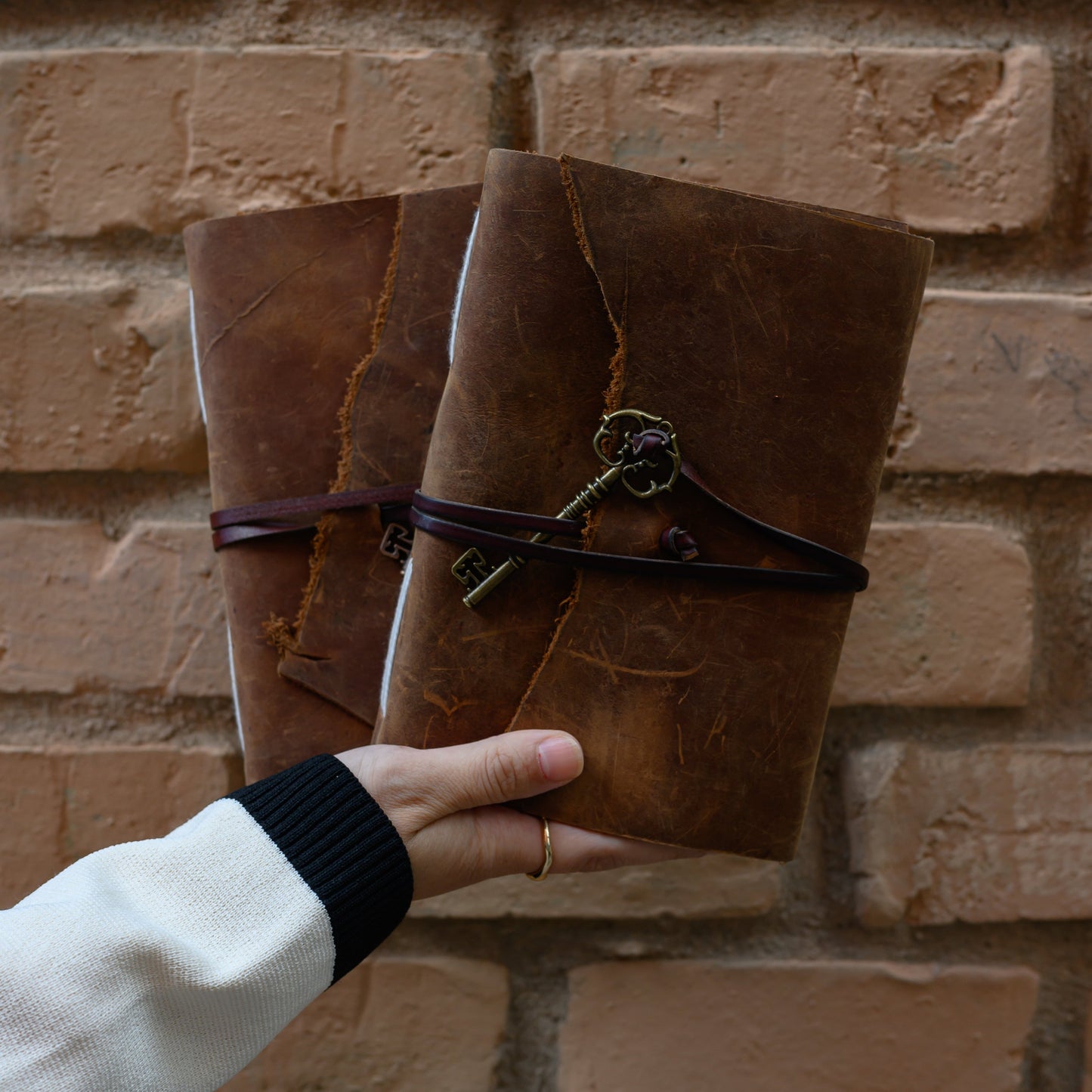 I AM Journal B6 : Luxury Leather Edition
