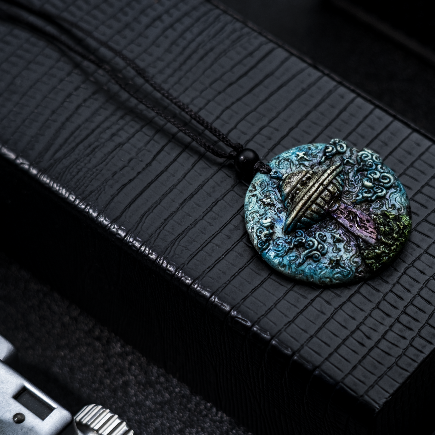 Space Travel: UFO pendant necklace