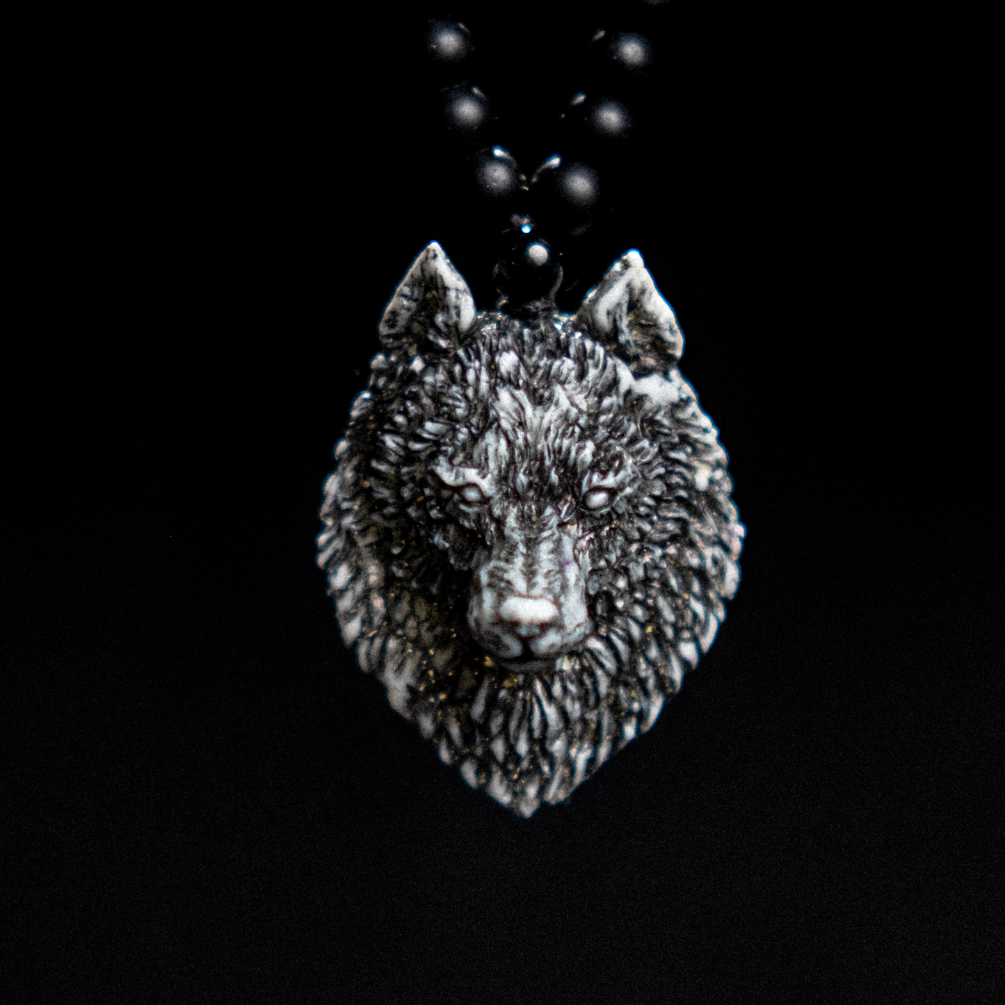 Wolf Pendant Necklace – Strength, Loyalty & Freedom