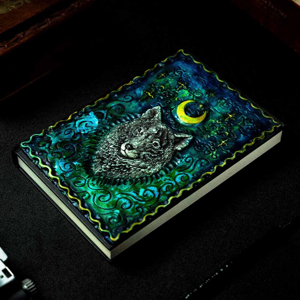 Luxury Wolf A5 Notebook