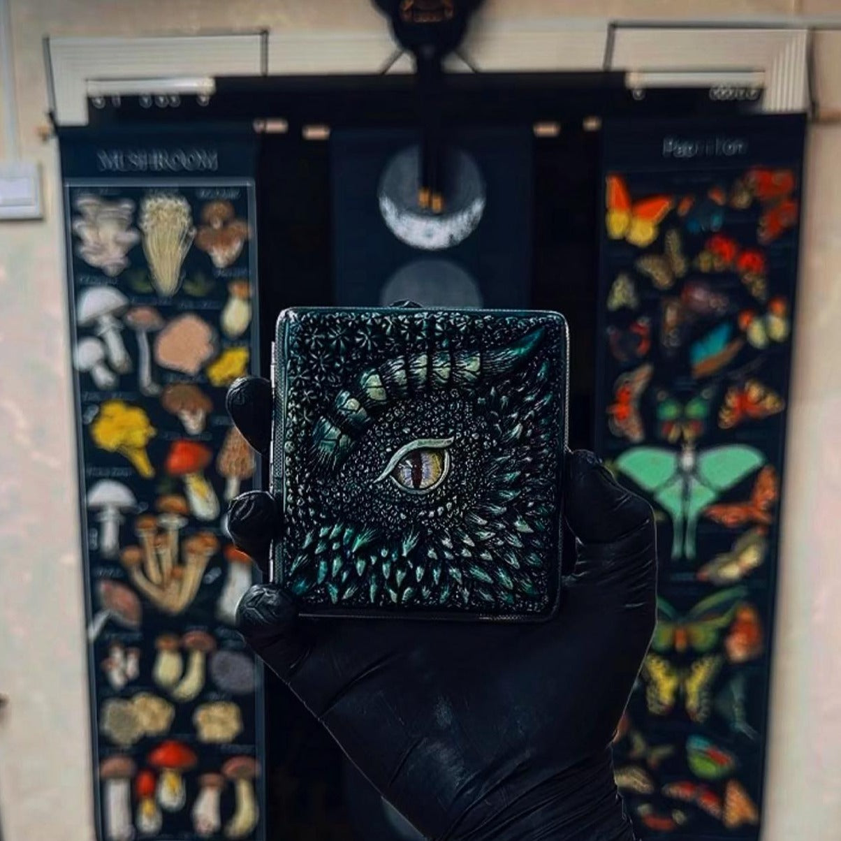 House of the Dragon Eye Cigarette Case