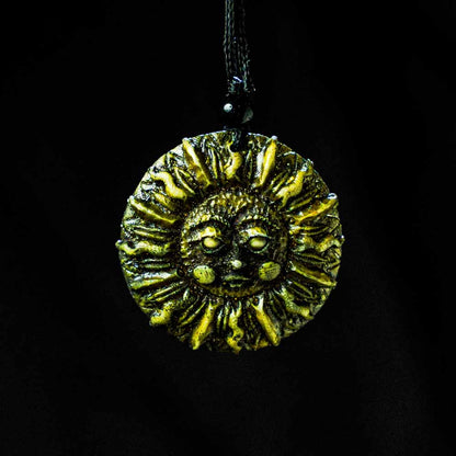 Sun Pendant Necklace – Vitality, Confidence & Radiant Energy